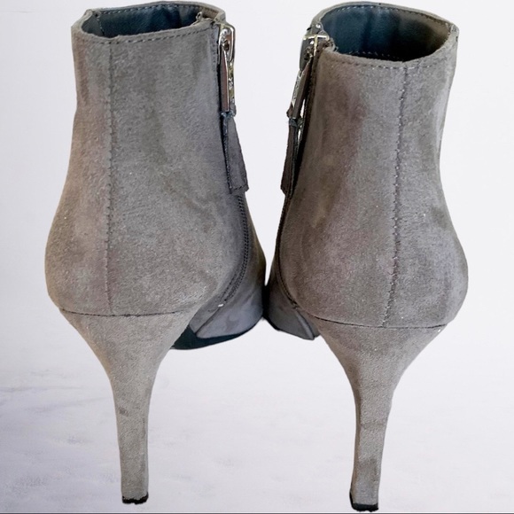 SAM & LIBBY GREY SUEDE ANKLE BOOTS - Picture 4 of 5